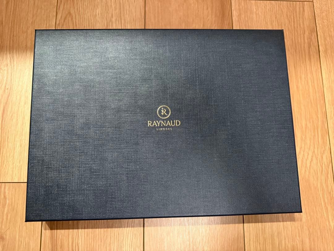 ヴァンクリーフ＆アーペル　ホリデーギフト　イヤーズギフト　VIP顧客限定　大皿