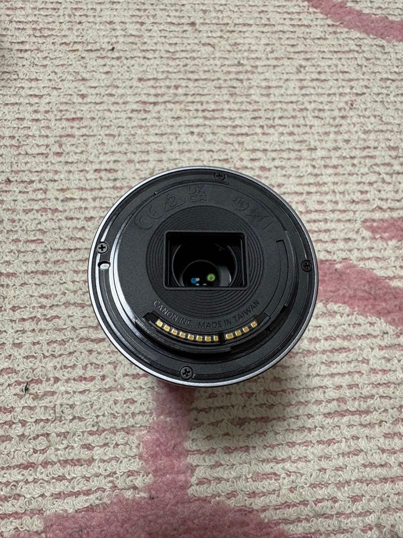 Canon EOS R50 ホワイト 2セットレンズ付きSDカード付き