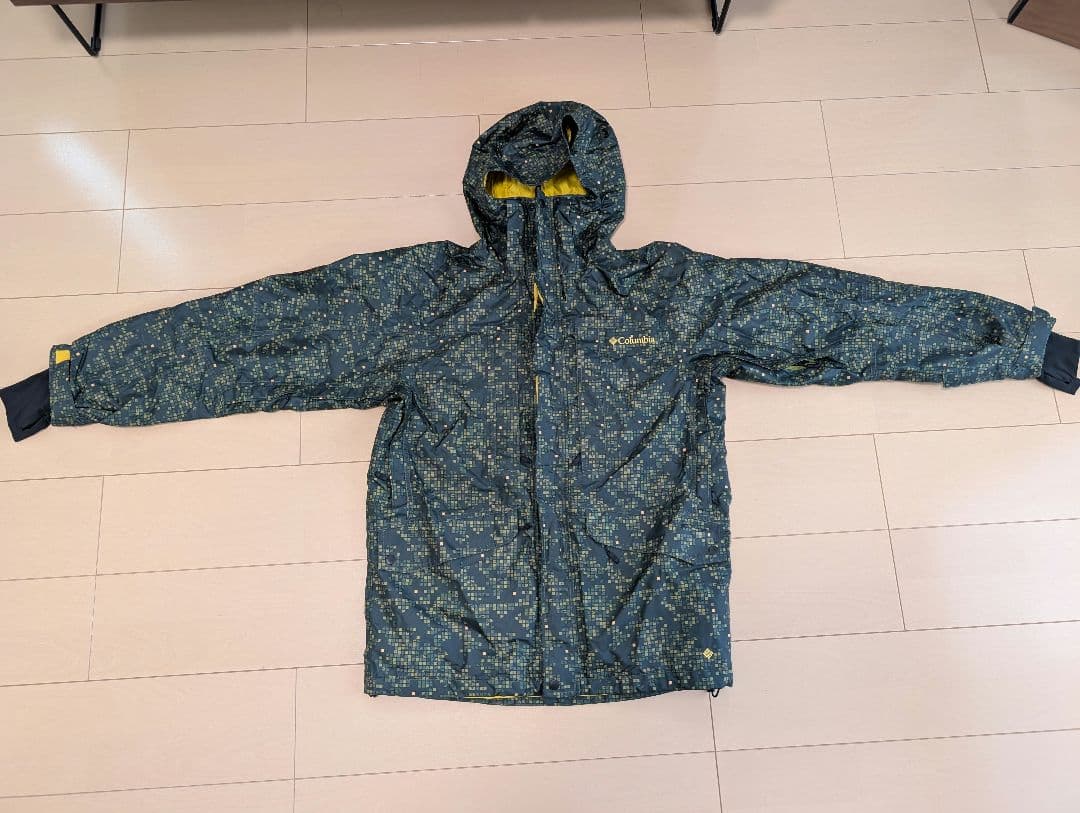 つ*さ様 スノーボードウェアセット（ジャケット/パンツ/グローブ/ニット帽/その