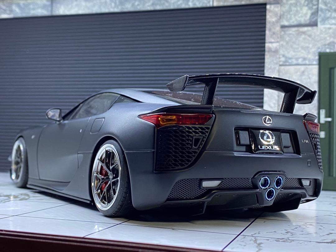 AUTOart Signature 1/18 LEXUSレクサスLFA カスタム