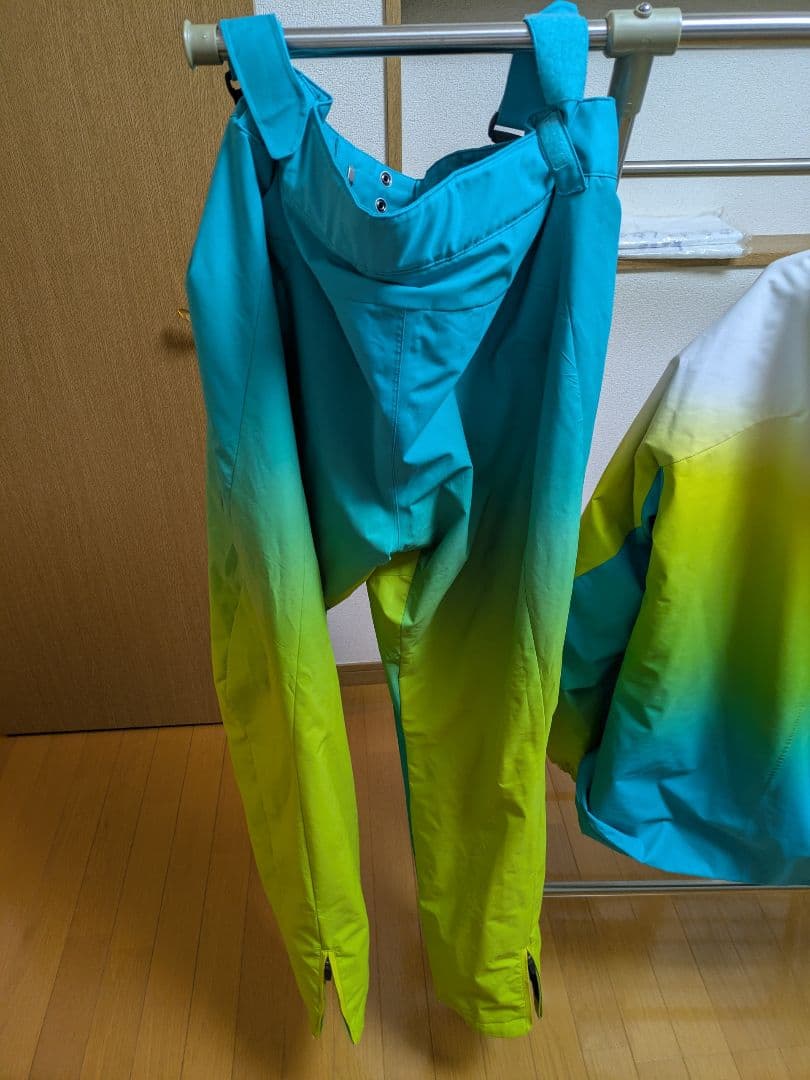 DESCENTE　スキーウェア上下セット