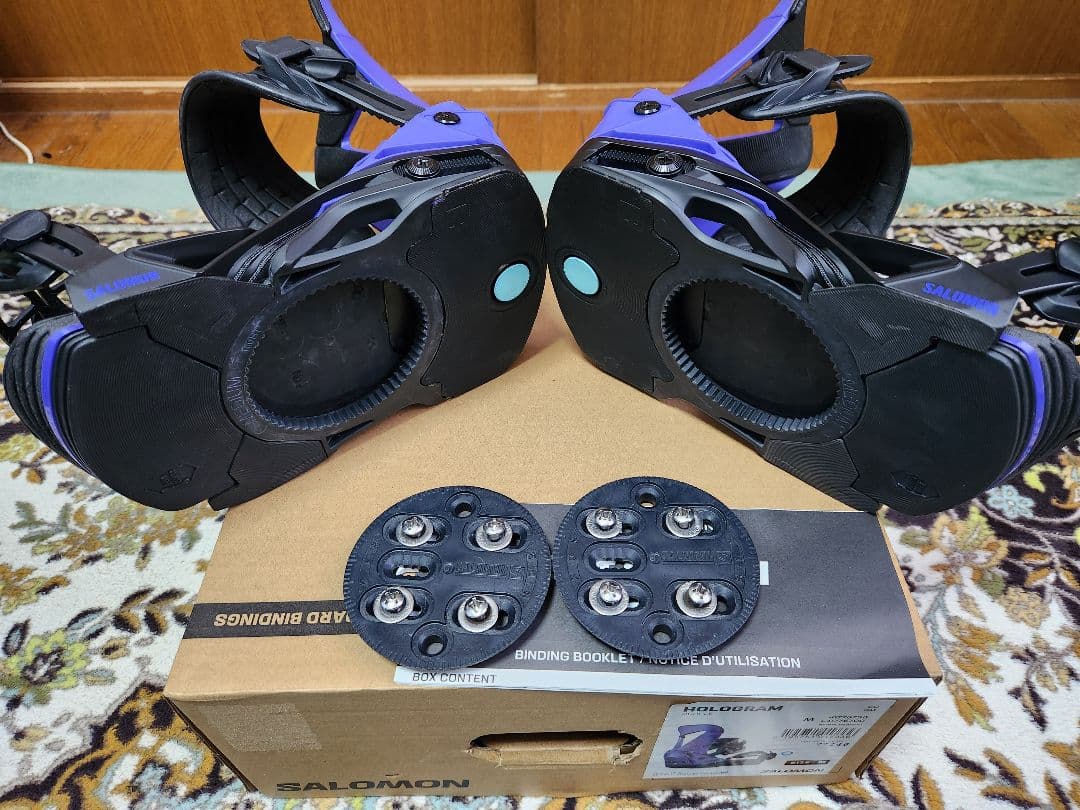 Salomon Hologram Mサイズ 紫/黒