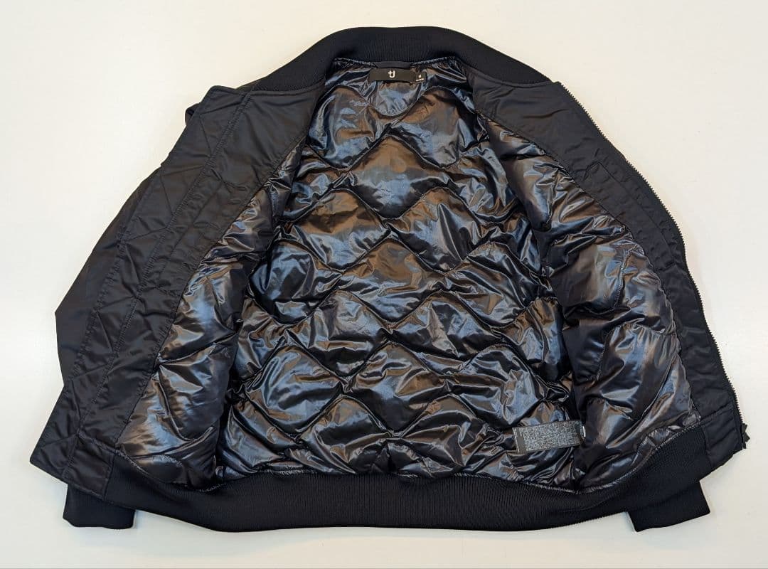 UNIQLO +J　ハイブリッドダウンオーバーサイズMA-1　2025AW