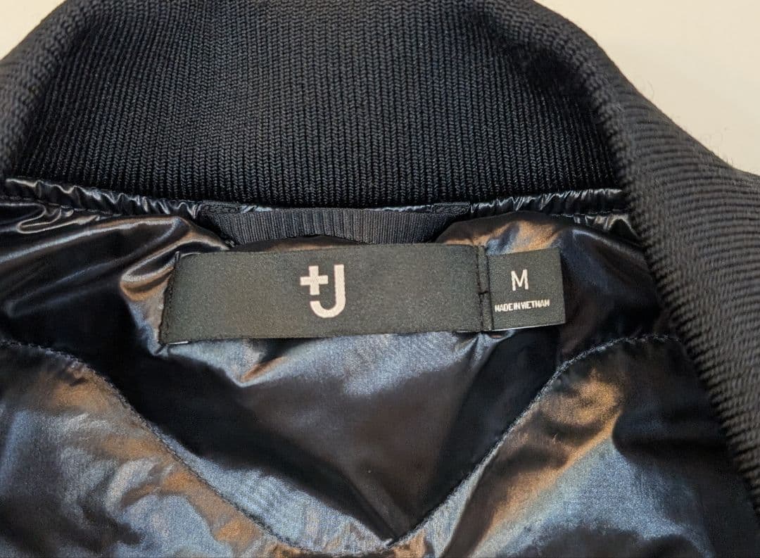 UNIQLO +J　ハイブリッドダウンオーバーサイズMA-1　2025AW