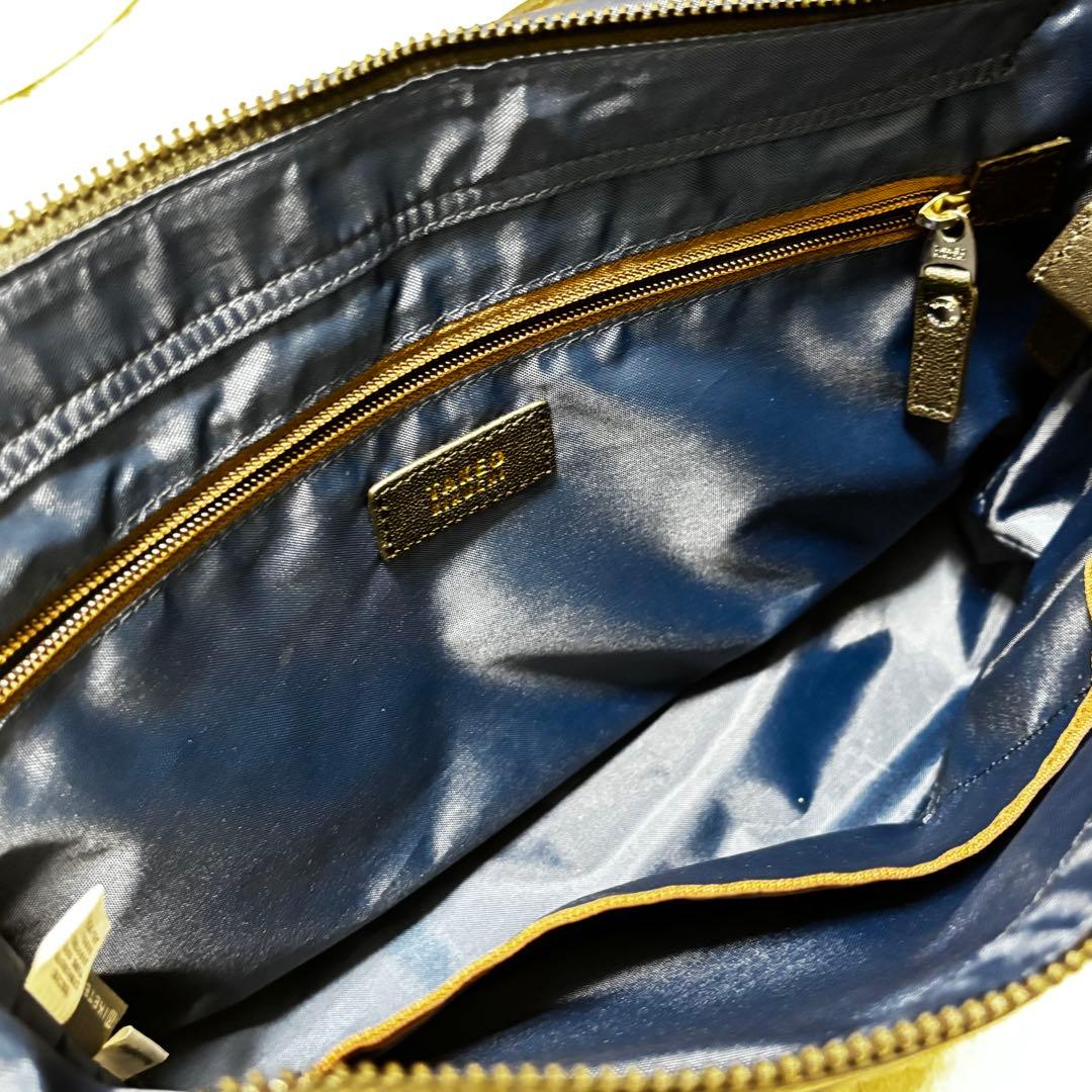 極美品✨ 年末セール！タケオキクチ レザー ショルダーバッグ メンズ バッグ