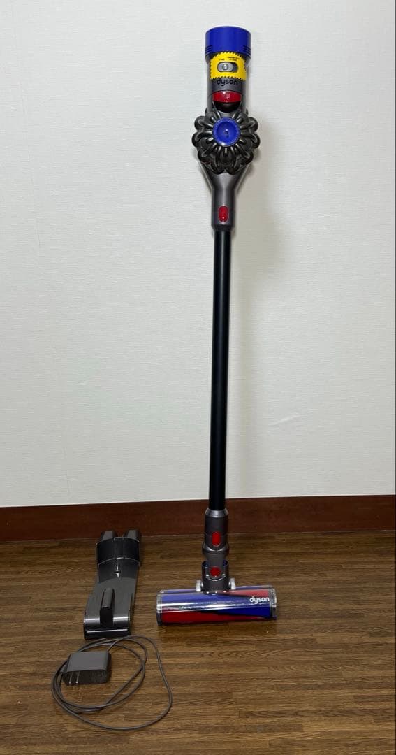 【良品】dyson ダイソン SV10 コードレスクリーナー 掃除機