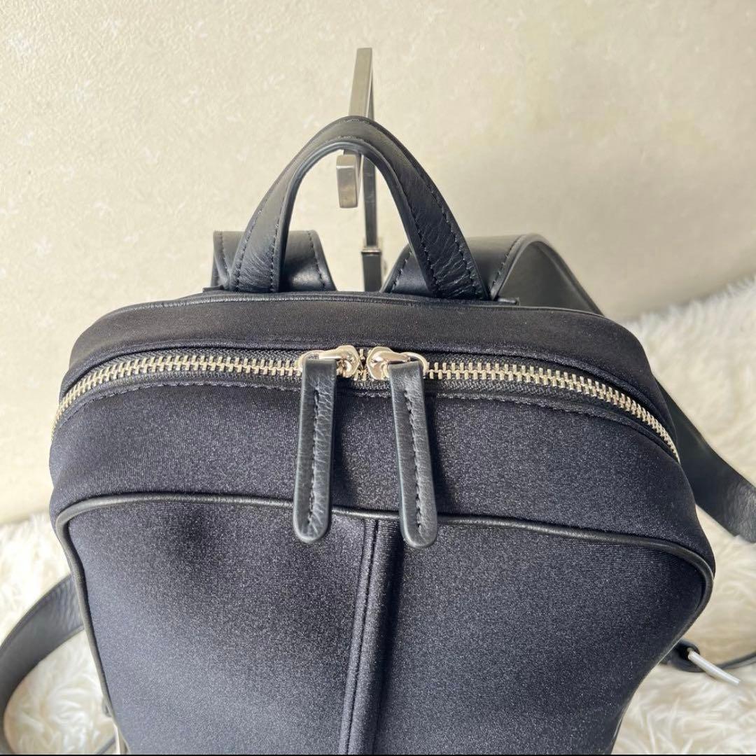 ✨超美品✨kawa-kawa カワカワ リュック wet ブラック A4収納可能