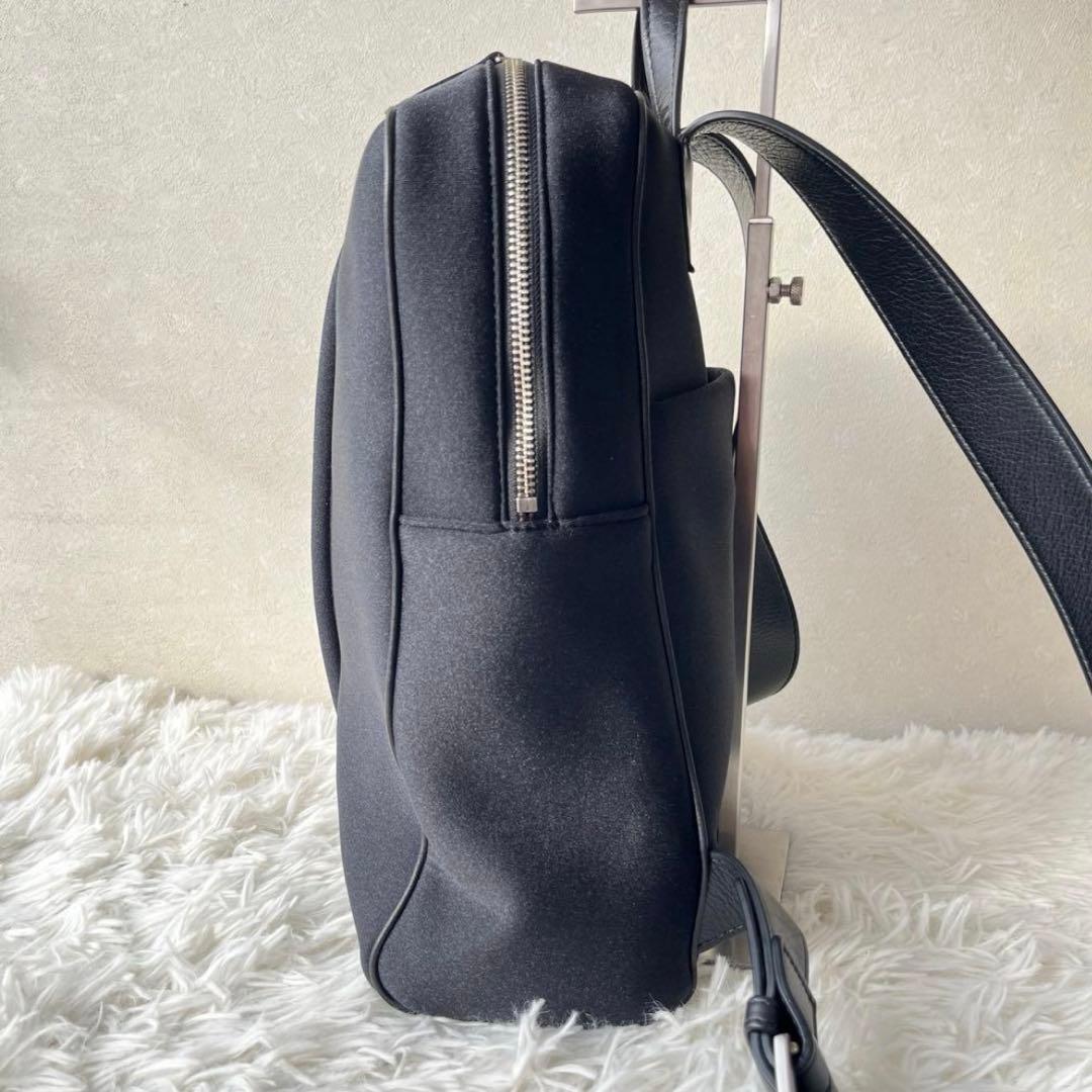 ✨超美品✨kawa-kawa カワカワ リュック wet ブラック A4収納可能