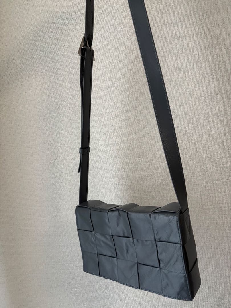 最終値下げBottega Veneta カセット ボッテガ ショルダー
