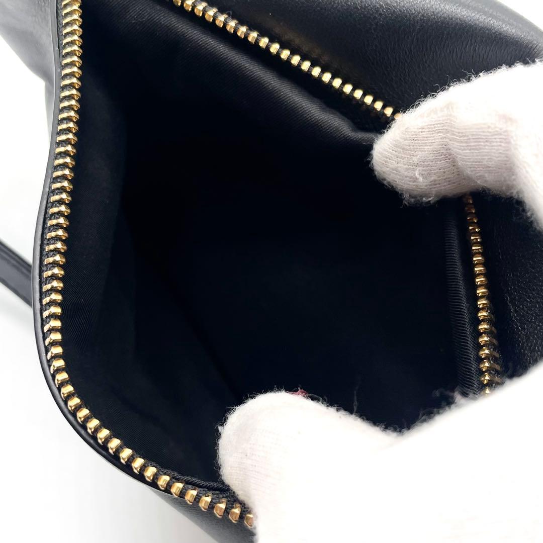 未使用級✨トリーバーチ フレミング ボディバッグ レザー キルティング タッセル