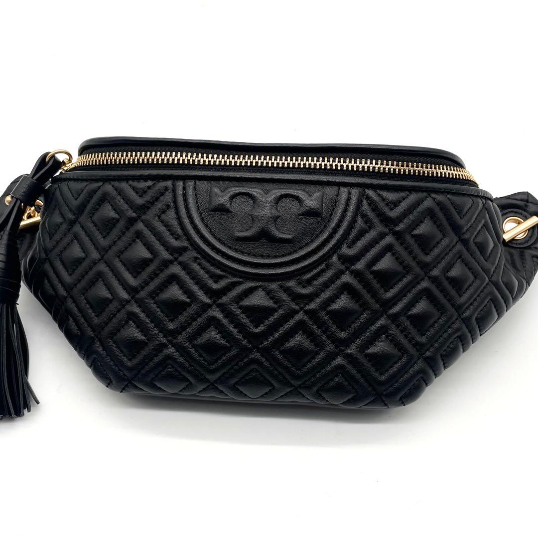 未使用級✨トリーバーチ フレミング ボディバッグ レザー キルティング タッセル