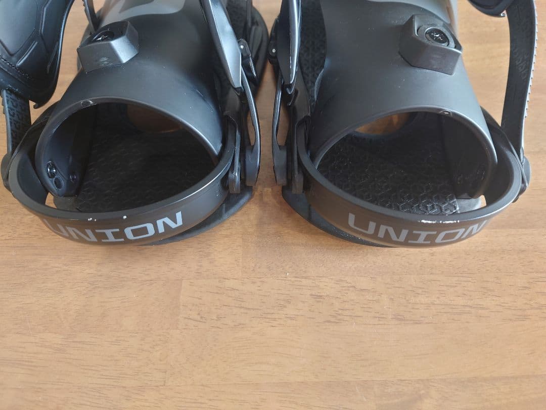 UNION STRATA（ユニオン ストラータ） Mサイズ 黒 箱付き 美品