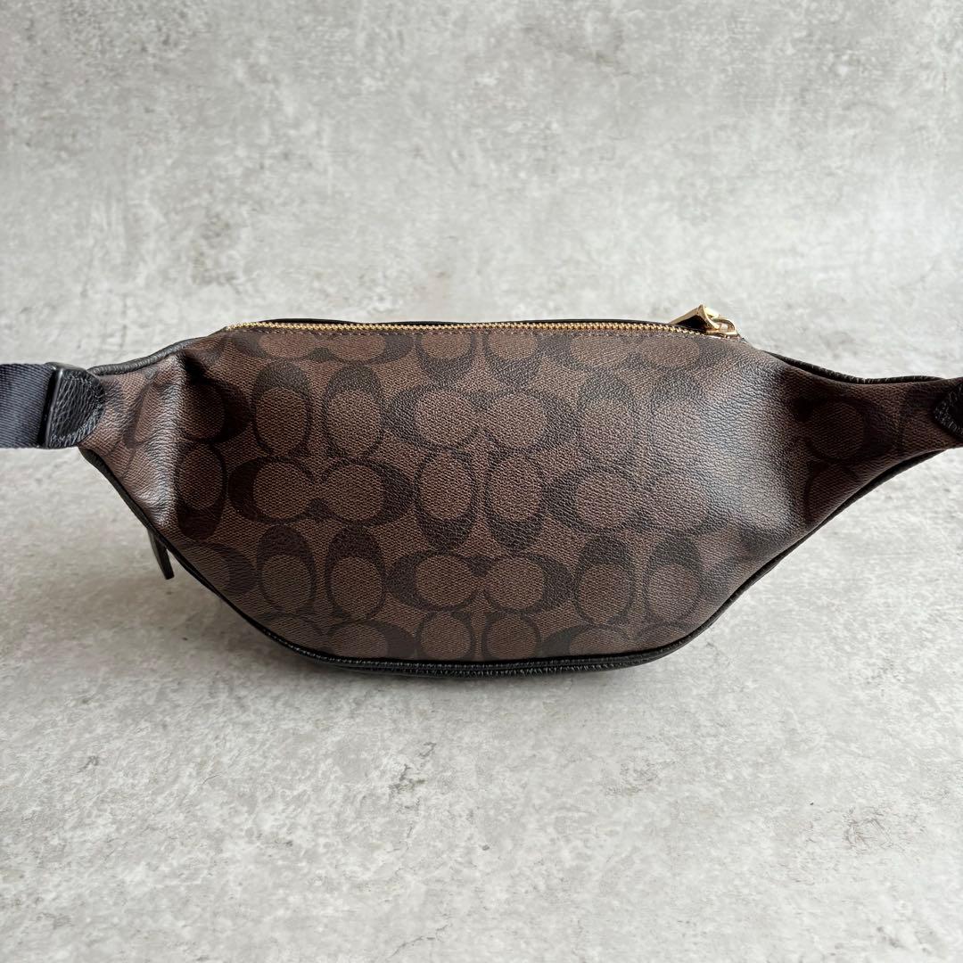 【TERU様】COACH シグネチャーボディバッグ ショルダーバッグ バイカラー