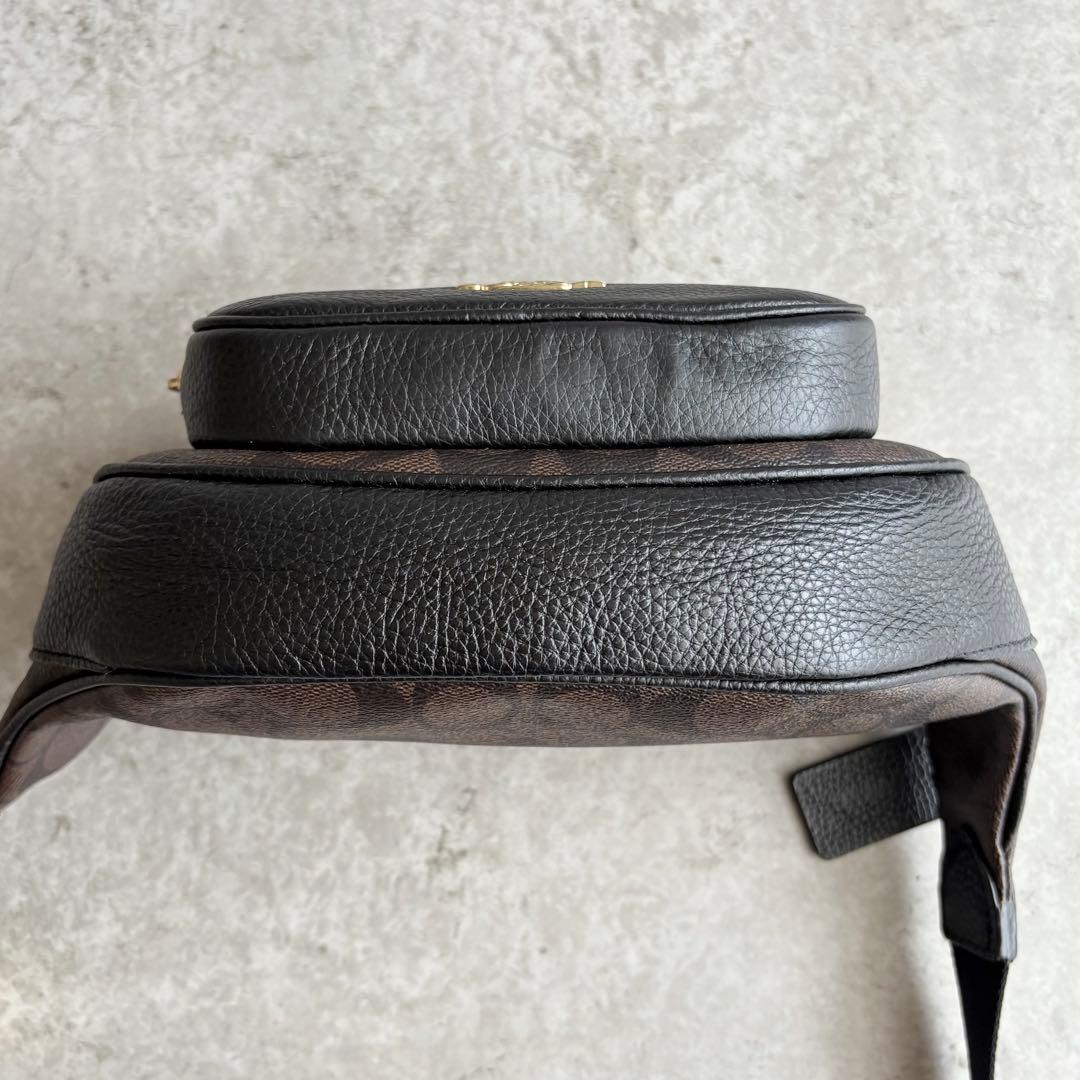 【TERU様】COACH シグネチャーボディバッグ ショルダーバッグ バイカラー