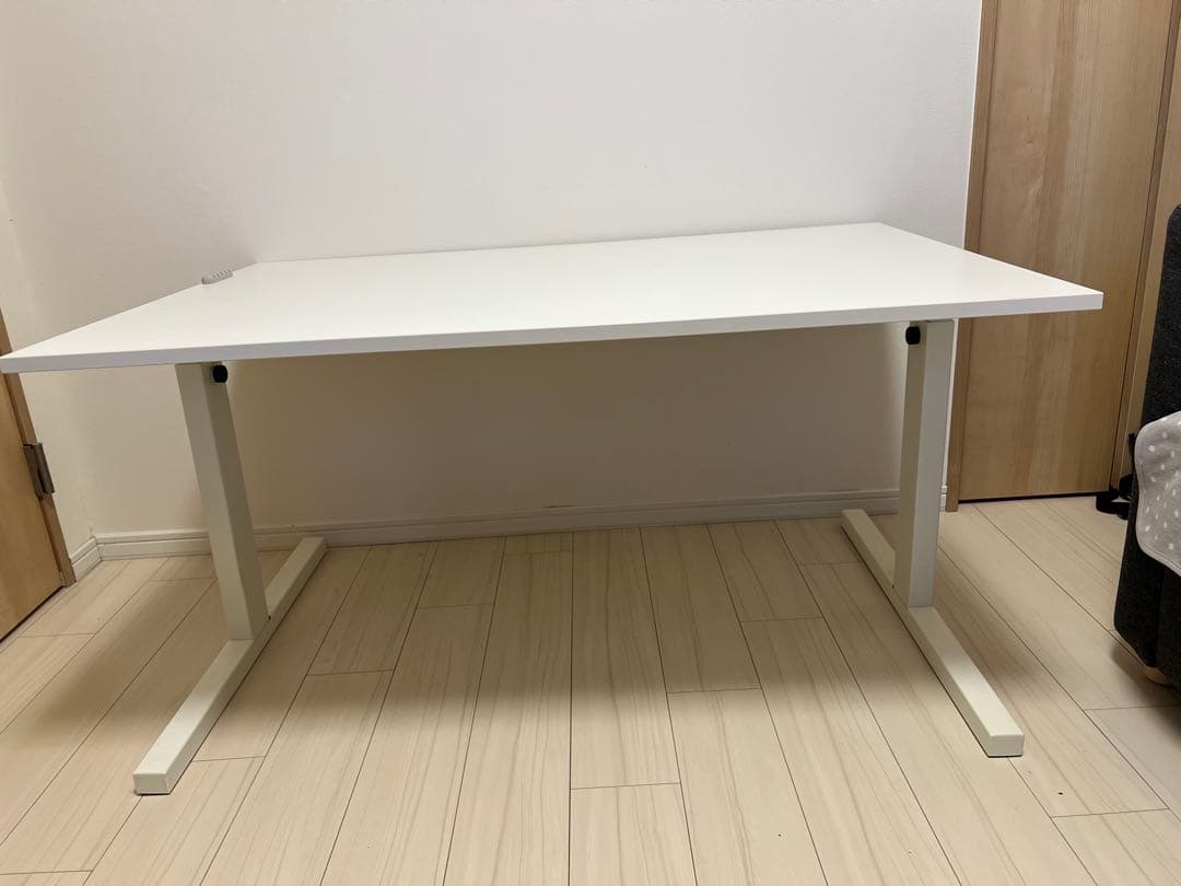 ahrend 高さ調節可能 ホワイト 120x80