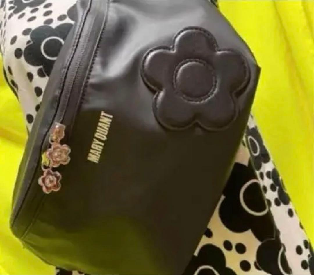 マリークワント　ボディバック