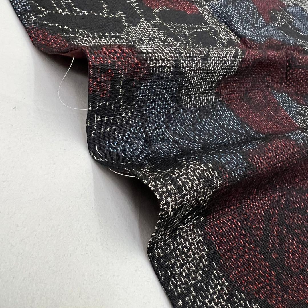 十日町紬 袷 薔薇 バラ模様の織り出し