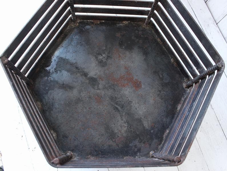 布施野鉄筋 FSN ゴツめ焚火台 - メルカリ