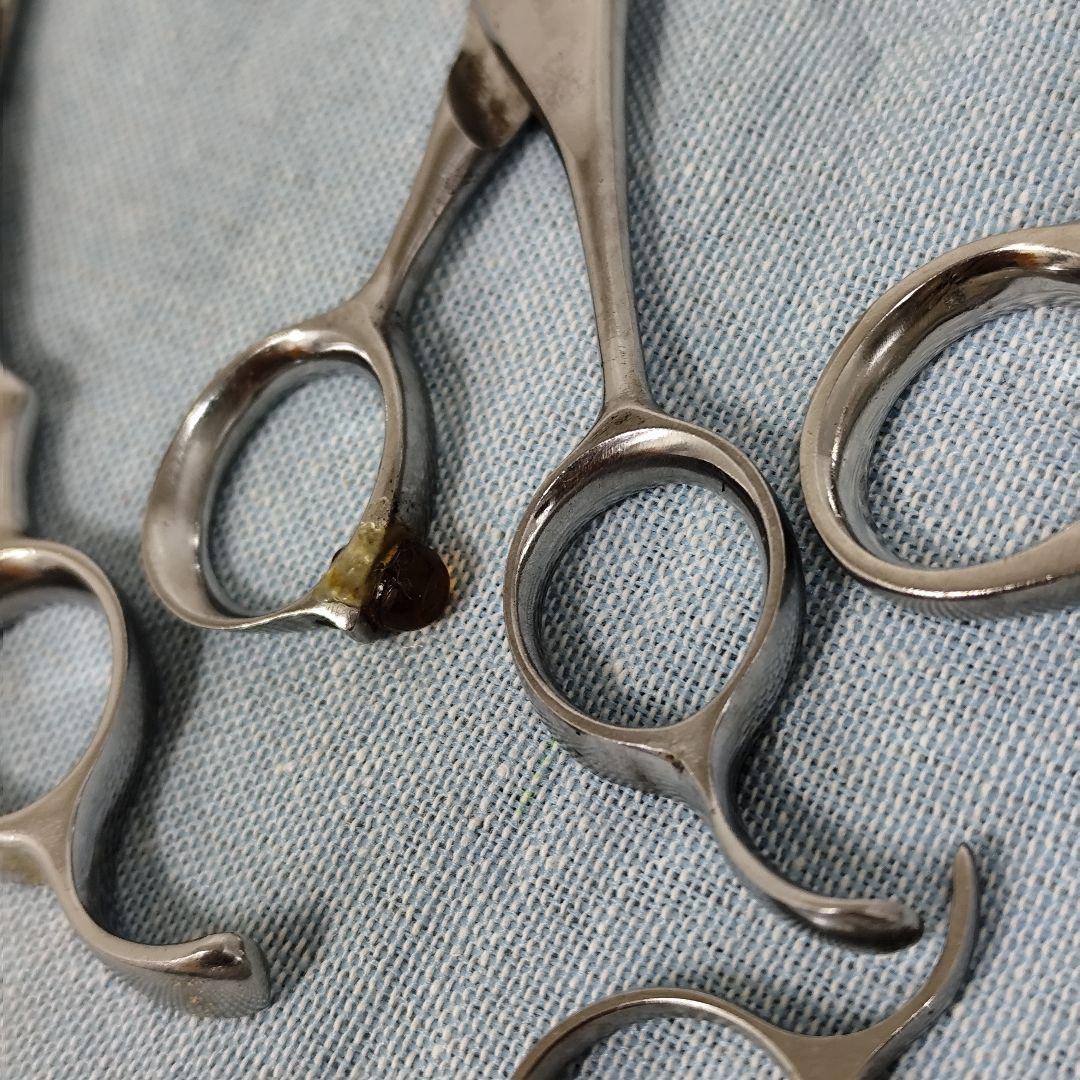 さ*き様 【ジャンク】ヴィンテージ・シザー まとめ売り　美容師用シザーなど 散髪