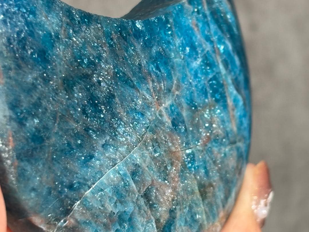 《ブルーアパタイト 三日月＊濃淡ブルー×ピンク共生＊シラー輝く月》