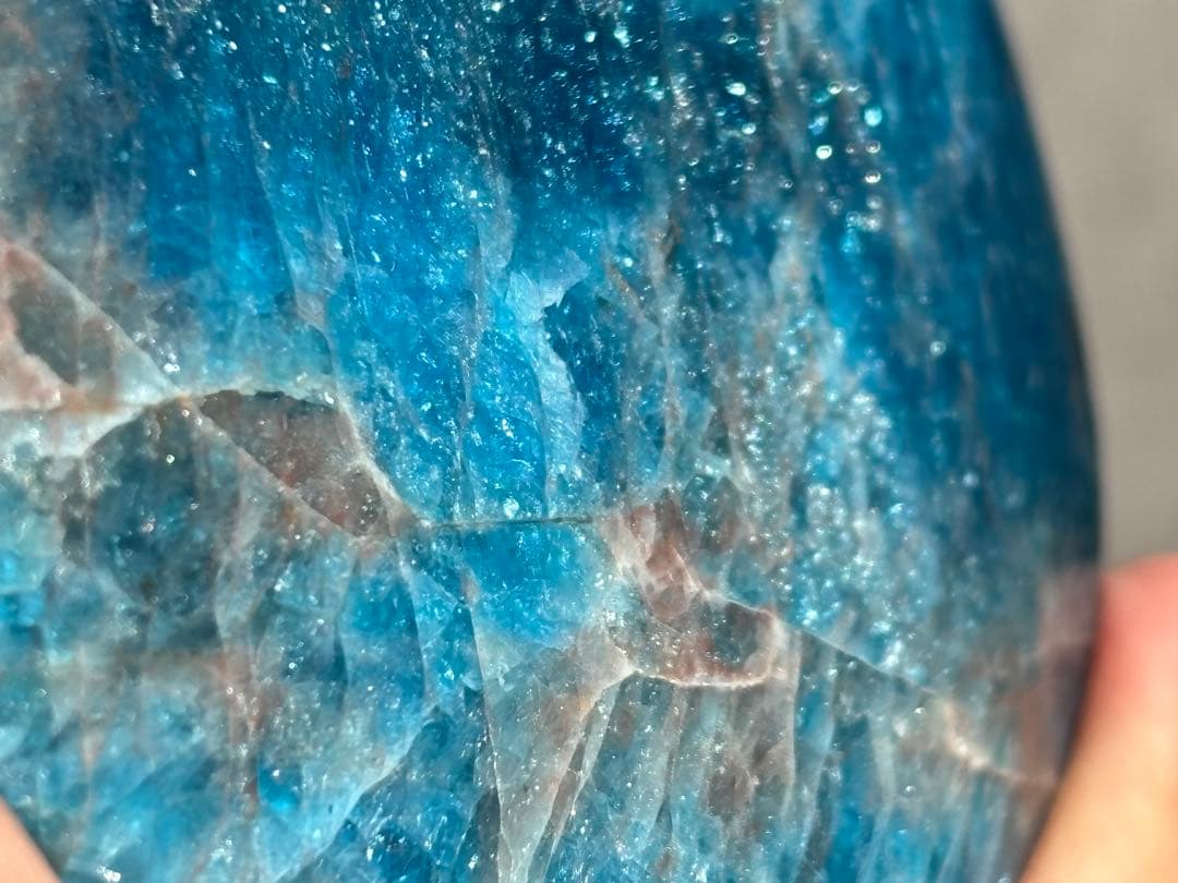 《ブルーアパタイト 三日月＊濃淡ブルー×ピンク共生＊シラー輝く月》