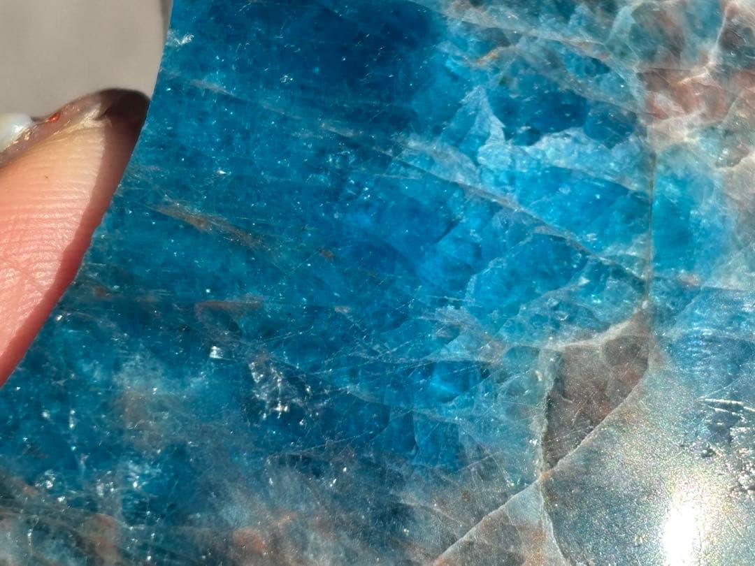 《ブルーアパタイト 三日月＊濃淡ブルー×ピンク共生＊シラー輝く月》