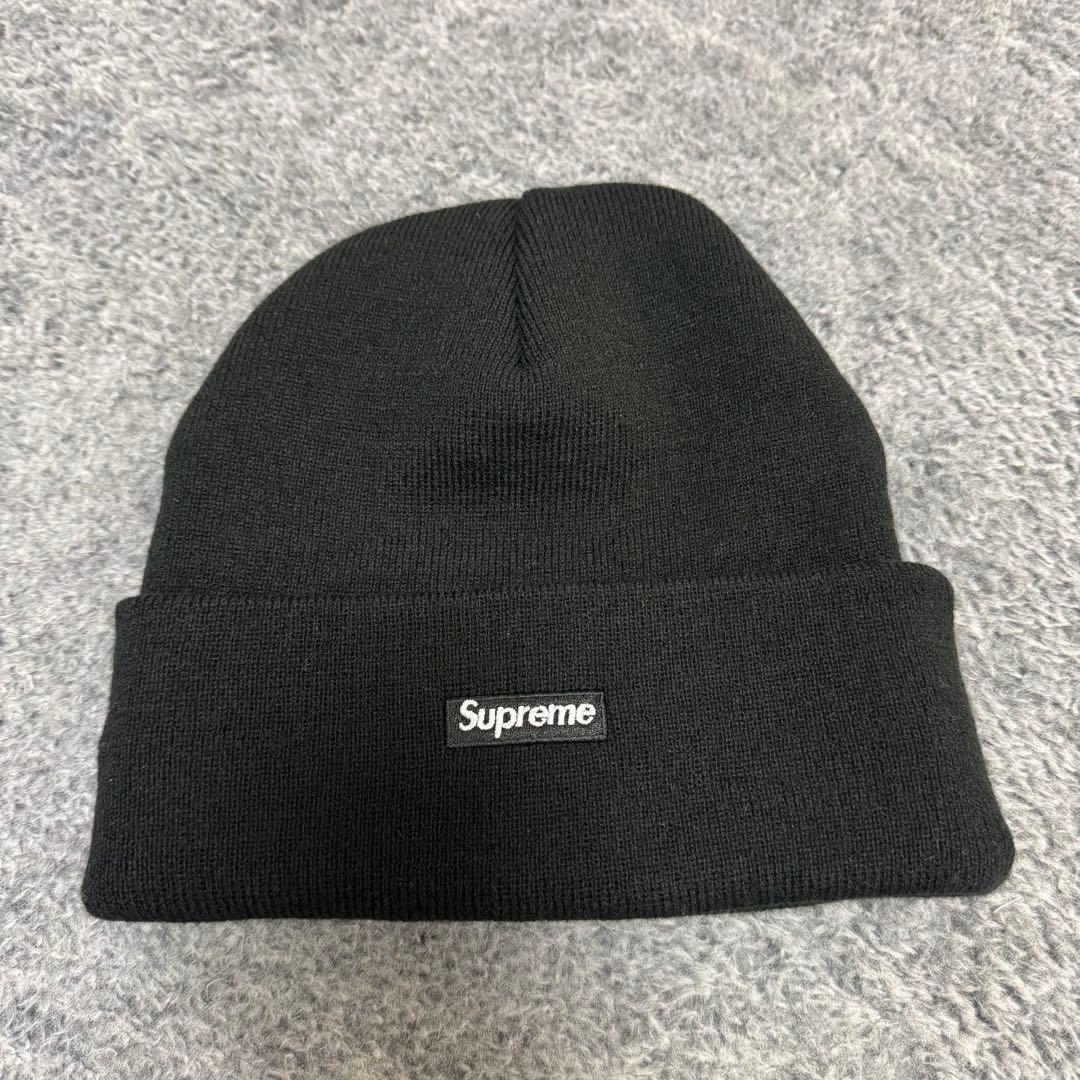 Supreme New Era® Old English Beanie