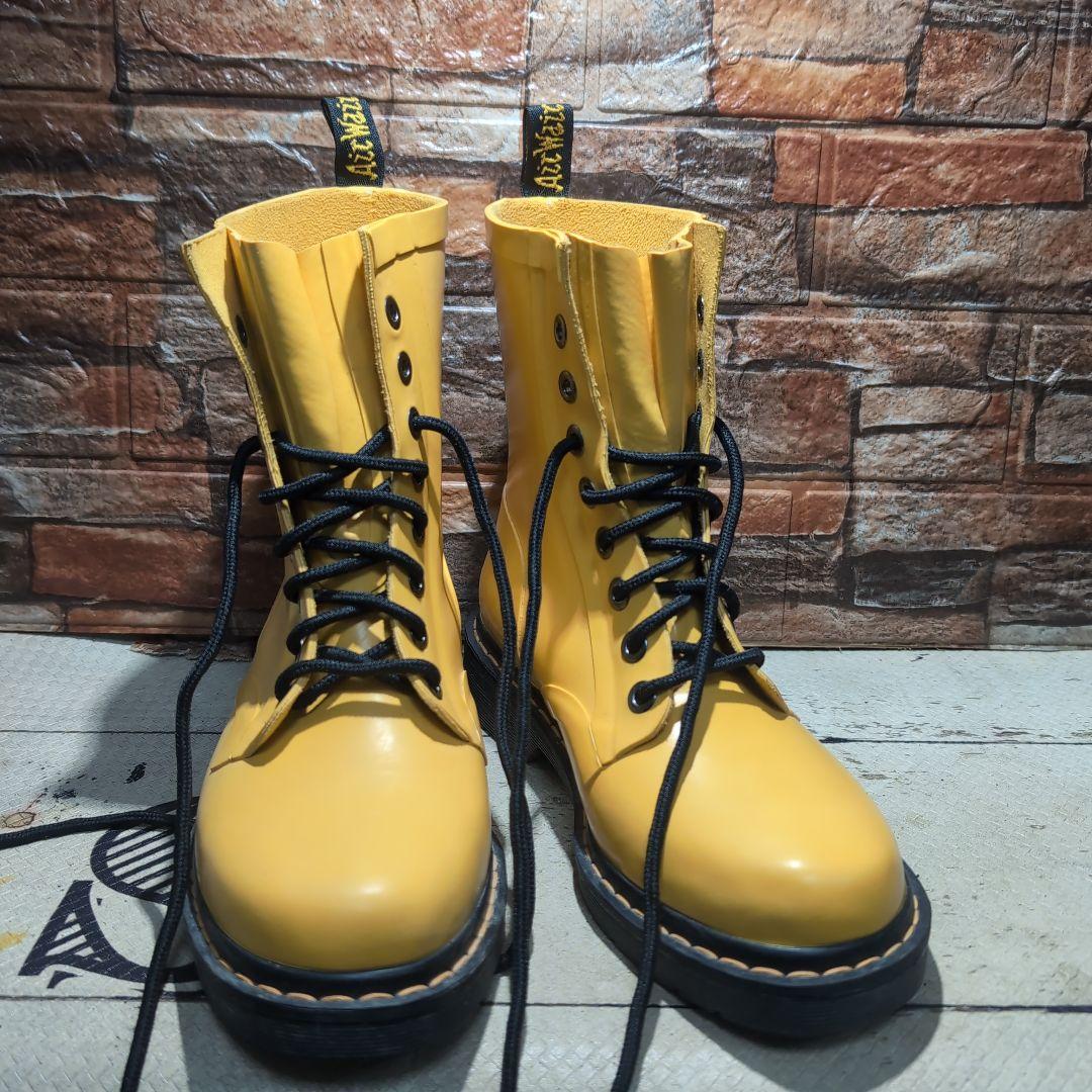 イエロー レースアップブーツ