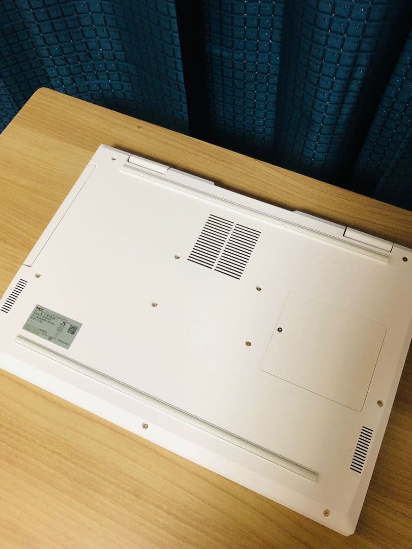 NEC LAVIE Core i5 - 1235UノートPC