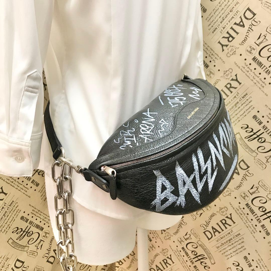 バレンシアガ スーベニア グラフィティ バッグ ウエストポーチ S3098