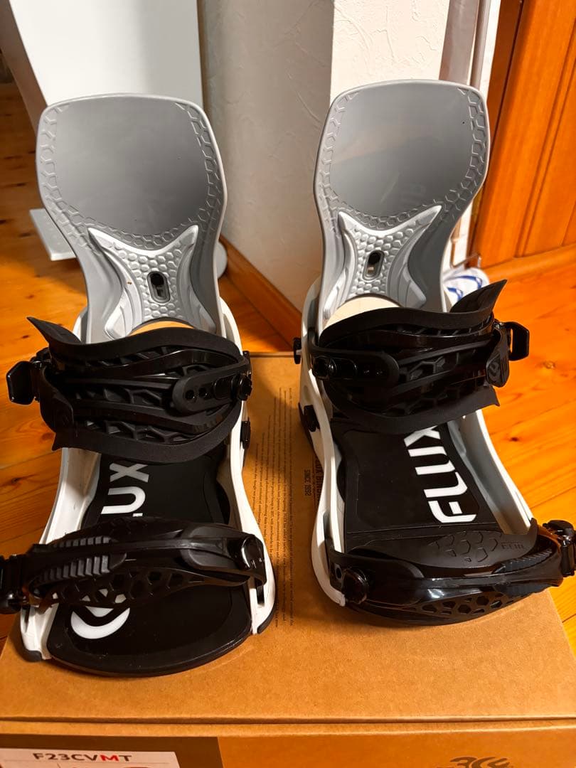 FLUX CVハイバックビンディング22-23 Mサイズ