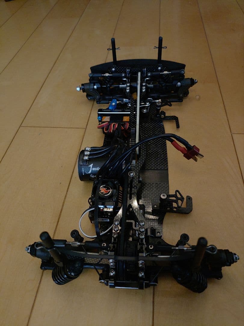 ホビーラジコン AXON TC10