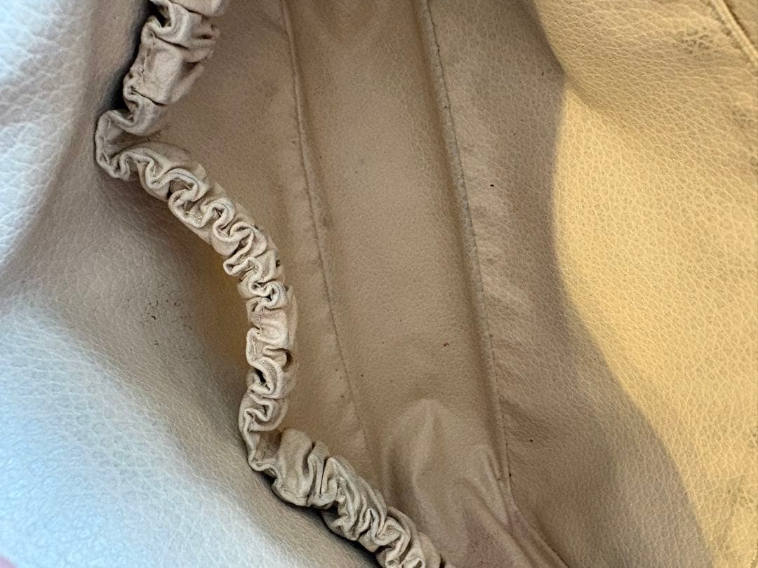 【外側極美品】ルイヴィトン モノグラム トゥルース・トワレット28 ポーチ