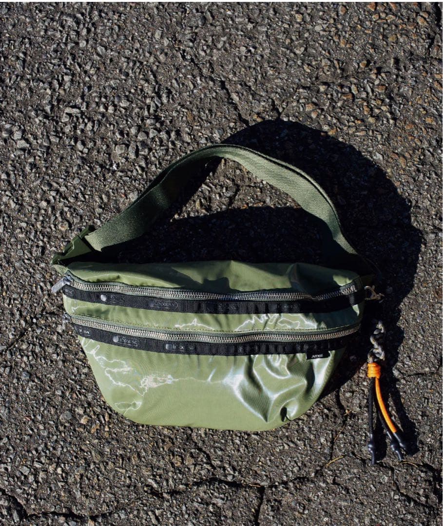 出品は28日まで。LeSportsac×Ameri DX Belt Bag