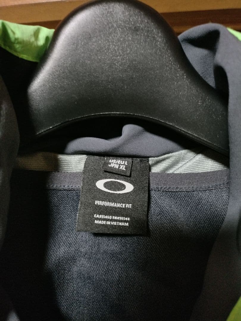 Oakley オークリー スカルシンクロニズムダウン ベスト ジャケットXL