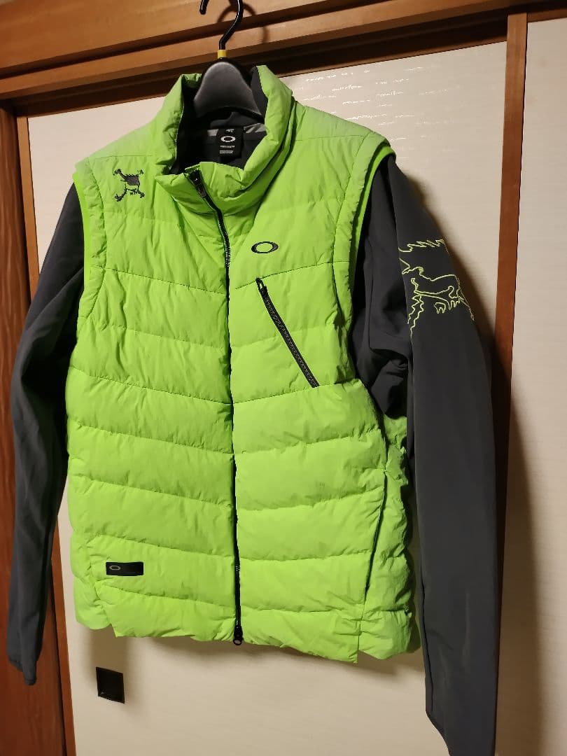 Oakley オークリー スカルシンクロニズムダウン ベスト ジャケットXL