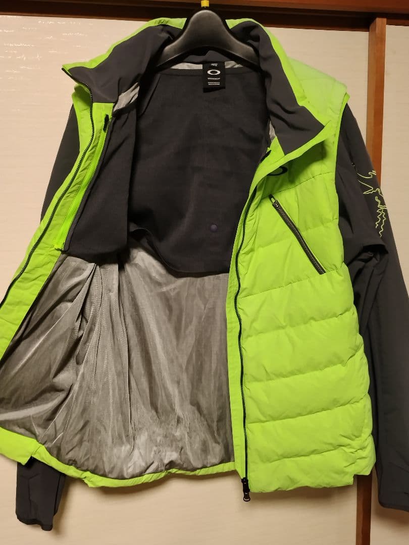 Oakley オークリー スカルシンクロニズムダウン ベスト ジャケットXL
