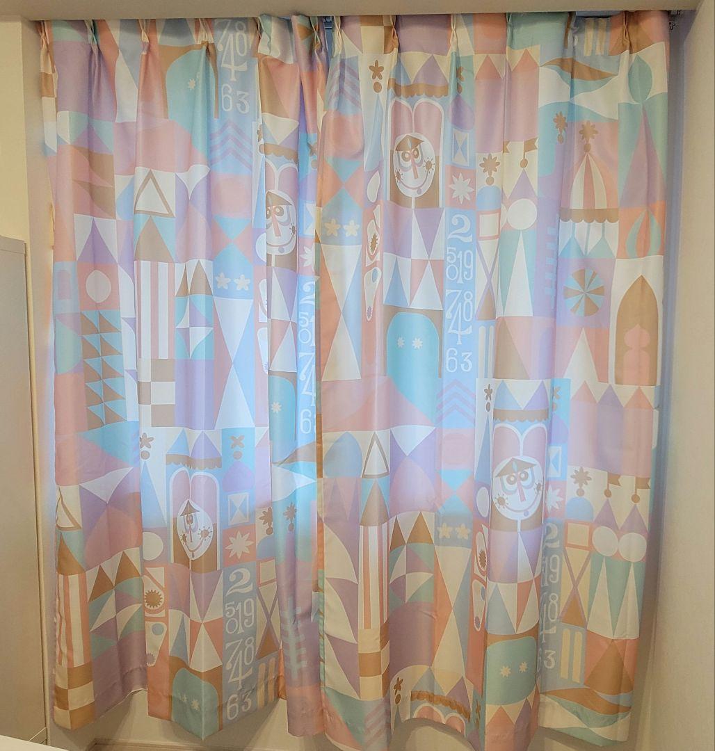 ディズニー イッツアスモールワールド カーテン 100×200(2枚) - メルカリ