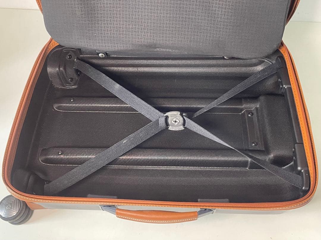 Samsonite コスモライト Spinner 55/20 ブラックレーベル