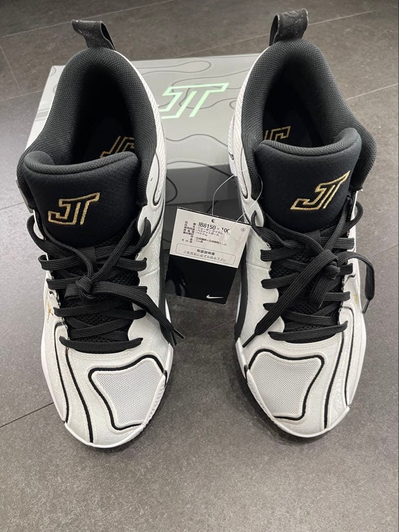 テイタム　3 PF Tunnel Walk