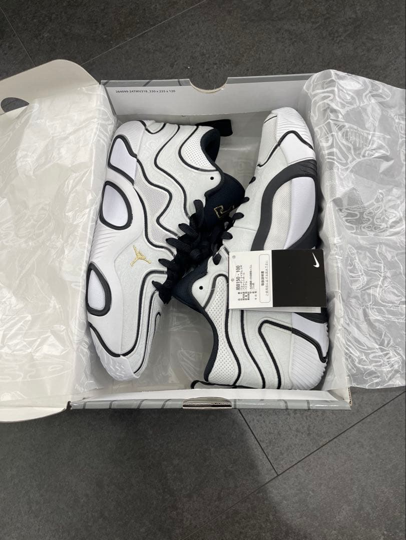 テイタム　3 PF Tunnel Walk