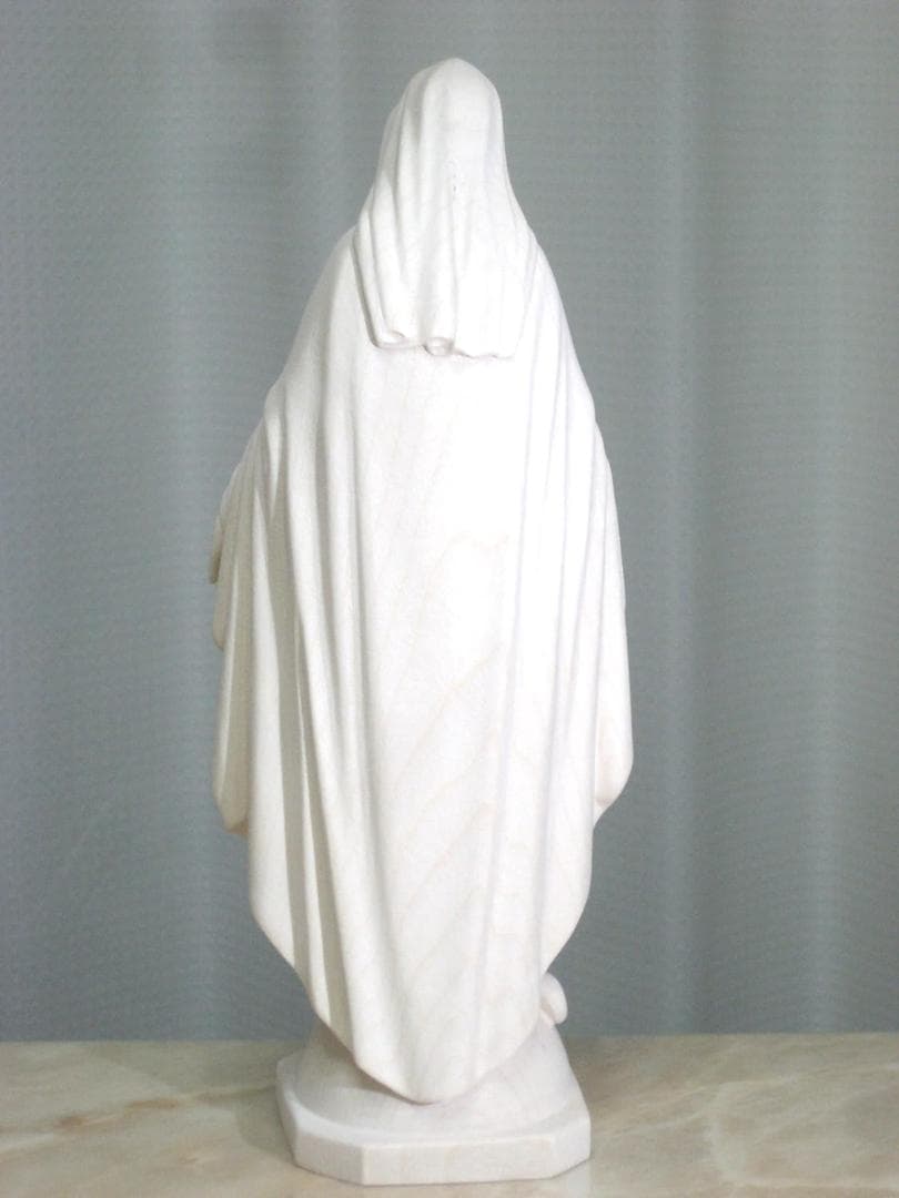 マリア像 木彫り 20センチ イタリア製 （メジュゴリエ）