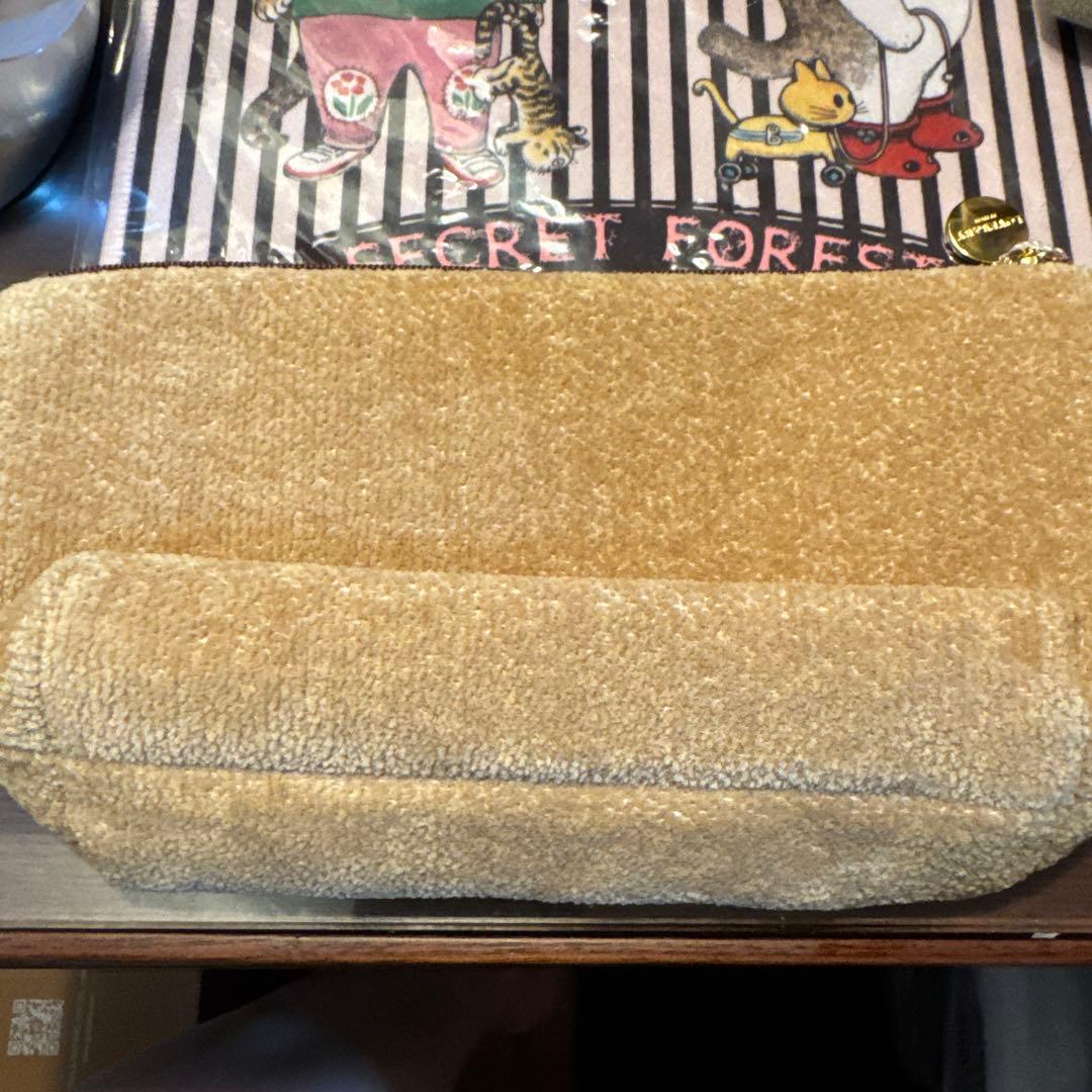 ラブラリーバイフェイラー 新品　ポーチ　ドアップテディ