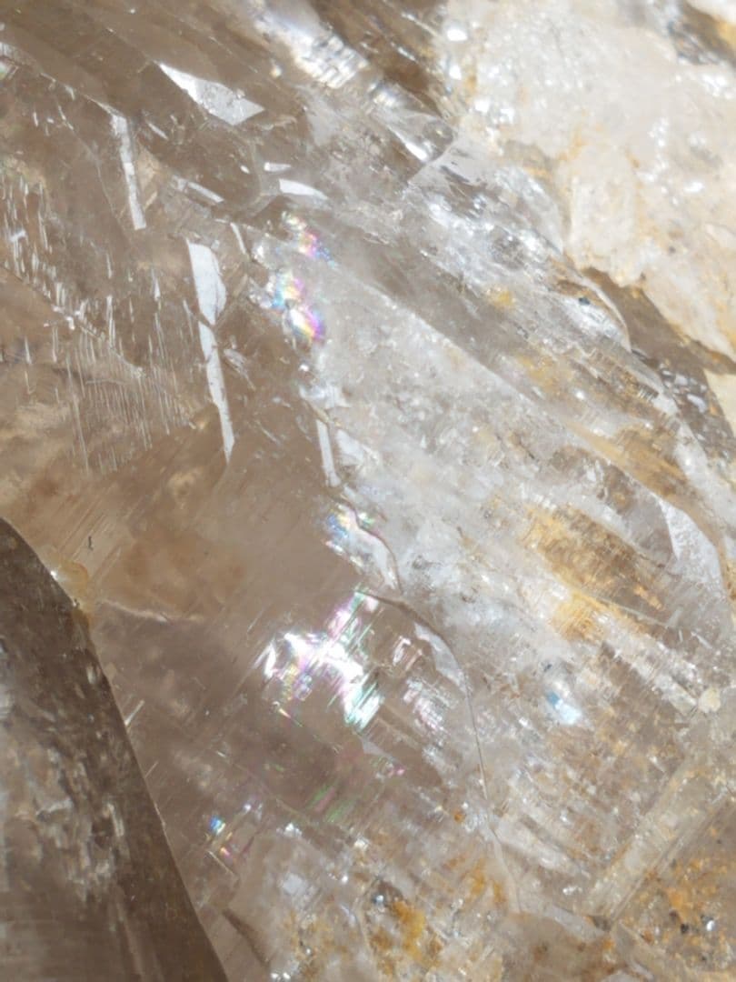 ネパール　ガネーシュヒマール産ライトスモーキー