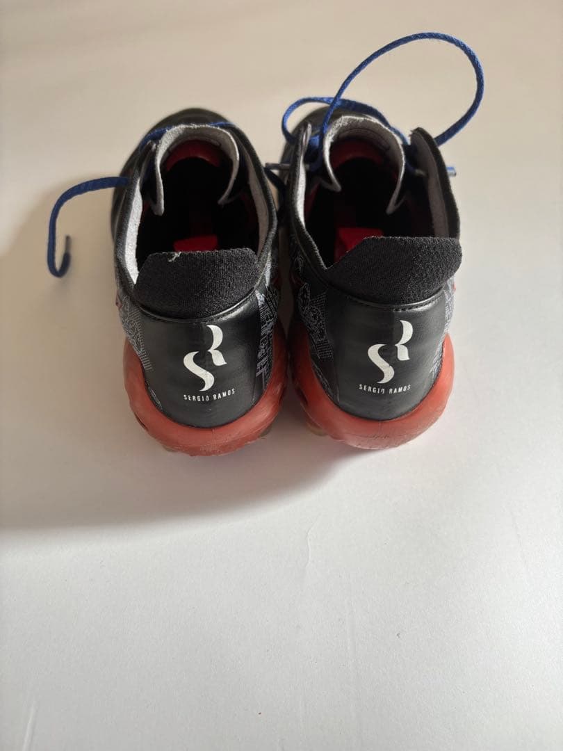 ミズノ MORELIA NEO III セルヒオ・ラモスモデル 27㎝