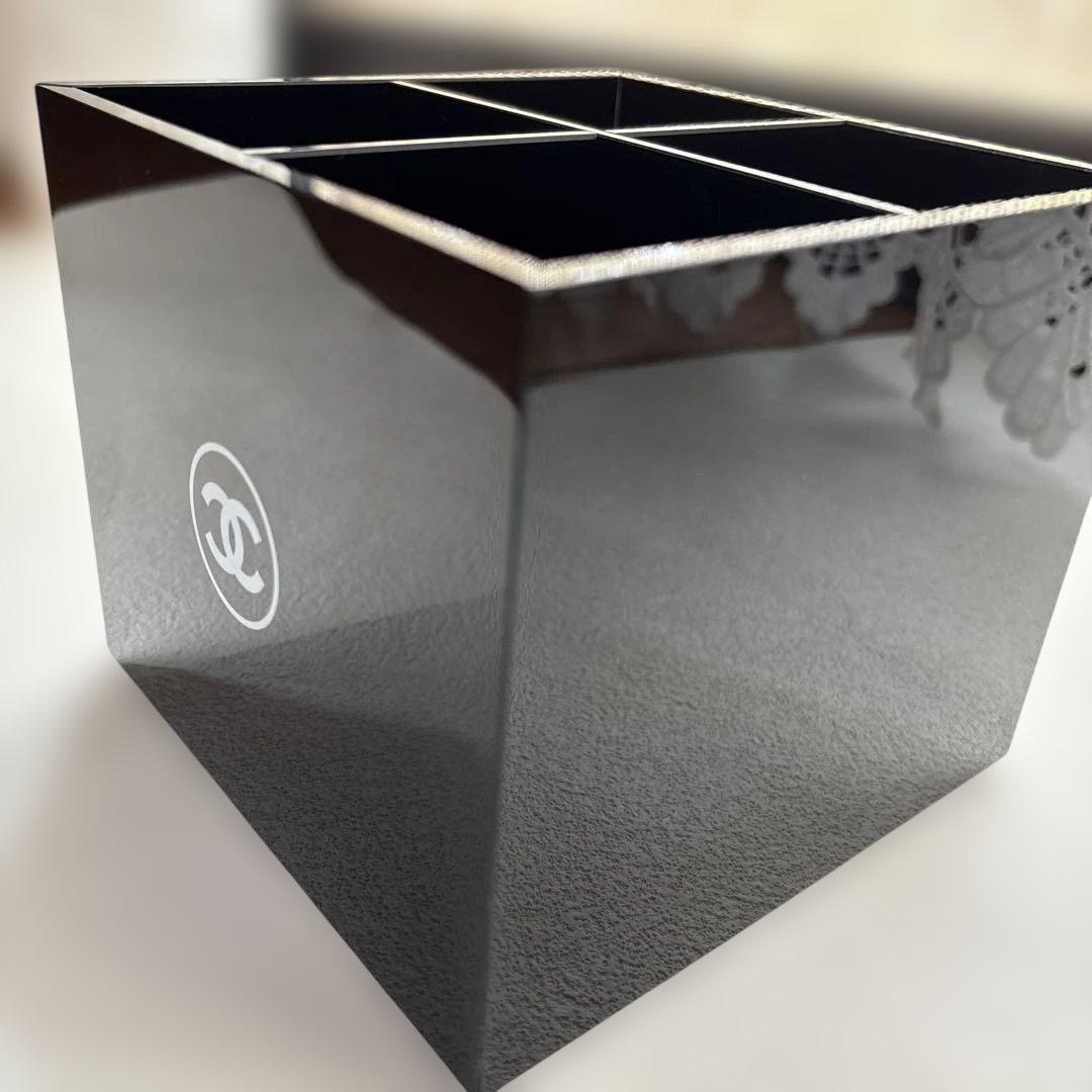 ✨CHANEL CASE✨シャネル ココマーク ブラシスタンド コスメケース