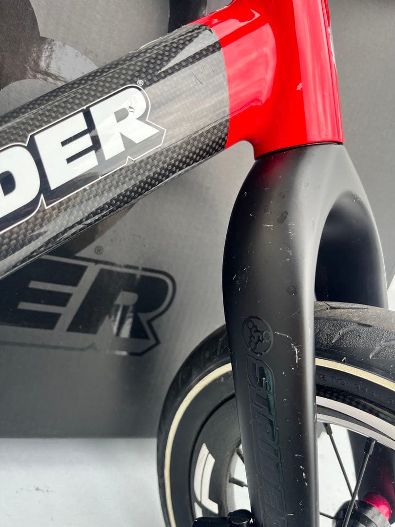 ストライダー限定モデル　ST-R赤　カスタム済み