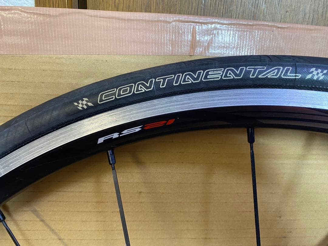 シマノ　WH-RS21 コンチネンタルGP4000