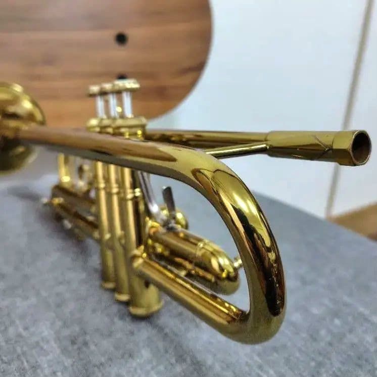 トランペット Bach 180ML 37 ✩ ライトウェイトモデル