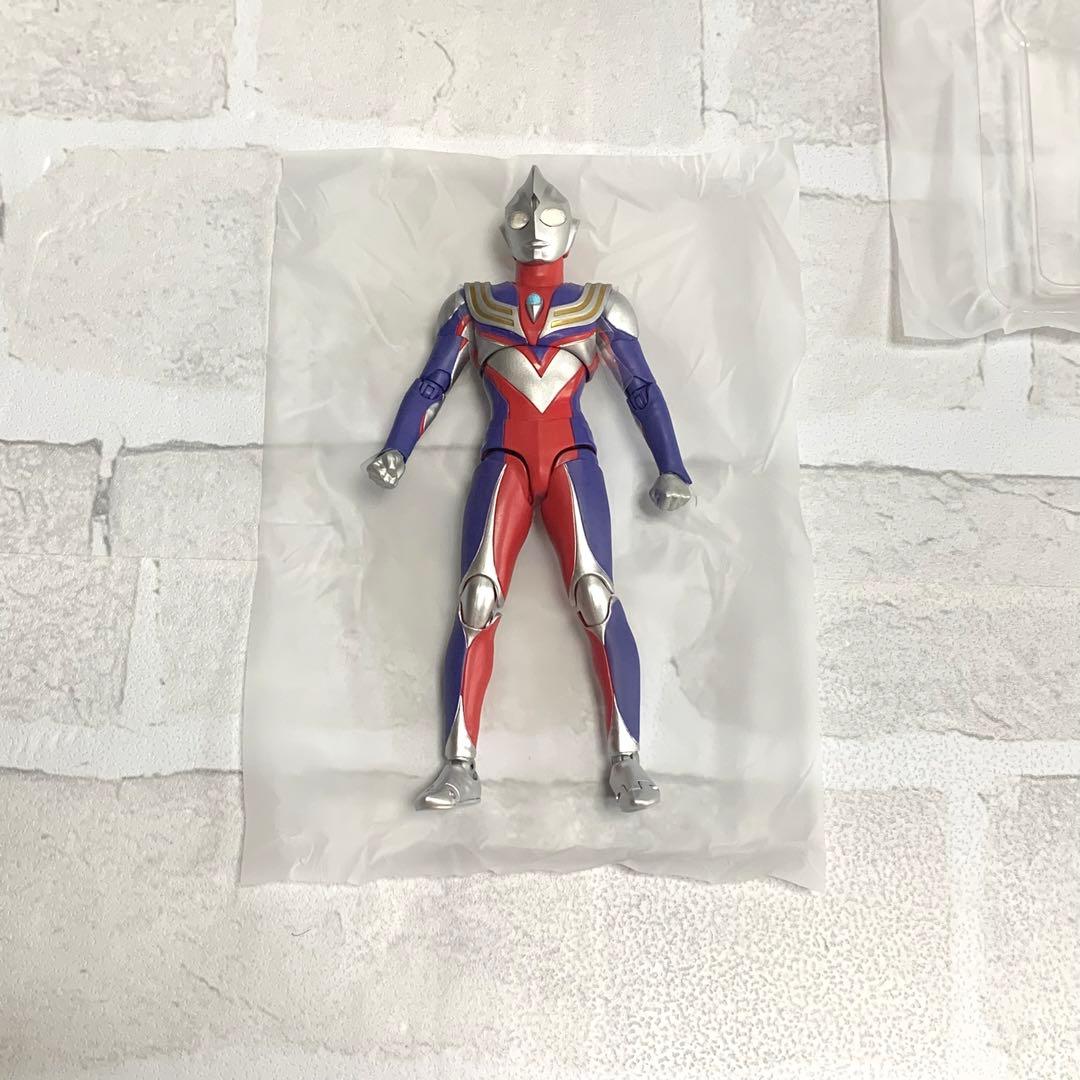 【極美品】S.H.Figuarts 真骨彫製法 ウルトラマンティガ マルチタイプ